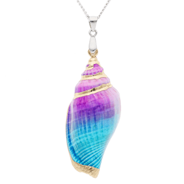 Conch Shell Pendant with the Artist?s Touch