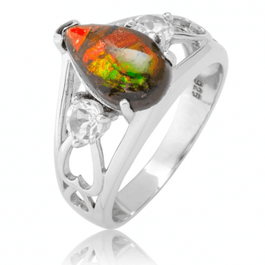 History Revealed in 2½cts of Dazzling Ammolite