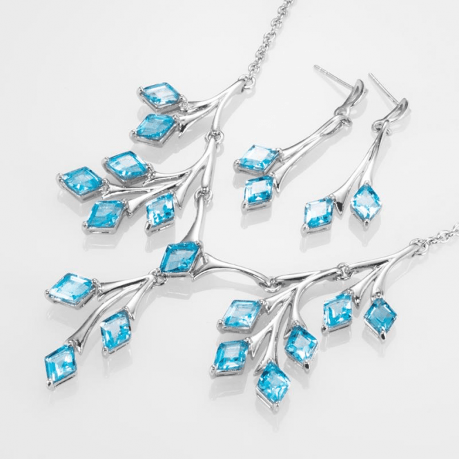 Inventive Geometry Displays over 20cts of Blue Topaz - Necklet