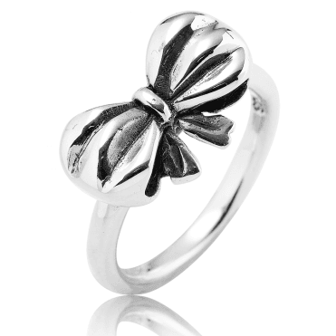 Little Bow Ring in Solid Sterling Silver