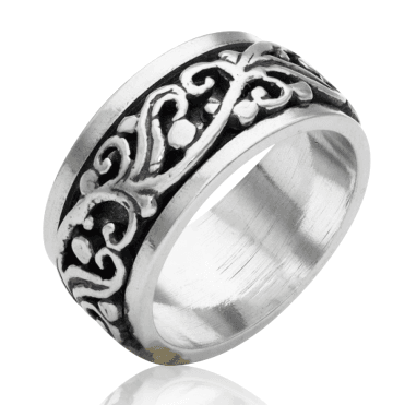 Silver Spinning Ring with a Filigree Touch