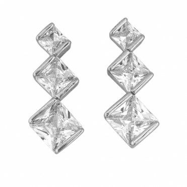 Silver Steps of Diamond-Like Light